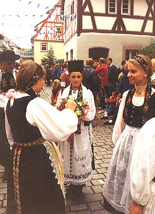 Trachtenmädchen aus Eckartsweier