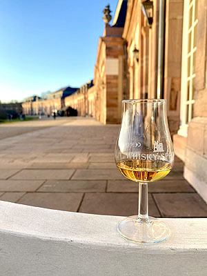 Schlossgarten Schwetzingen, vor dem nördlichen Zirkelbau. Foto: Joachim Seidel, ssg.
