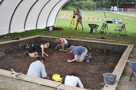 Das 5x5 m große Grabungsfeld auf der Heuneburg