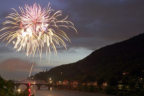 Heidelberg im Zauber des Feuerwerks. Bild: HTM