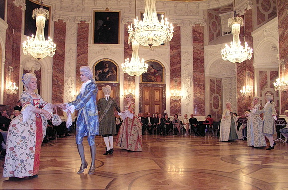Schloss Mannheim: Höfische Tänze beim Eröffnungsfest 2007