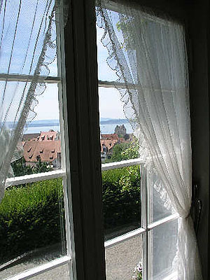 Blick aus dem Fürstenhäusle auf die Stadt Meersburg