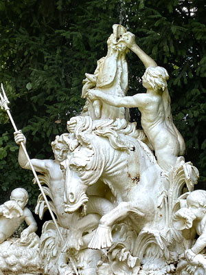Seepferd-Brunnen im Schwetzinger Schlossgarten. Entwurf: Gabriel Grupello zugeschrieben, Ausführung Peter van den Branden, 1709-16.